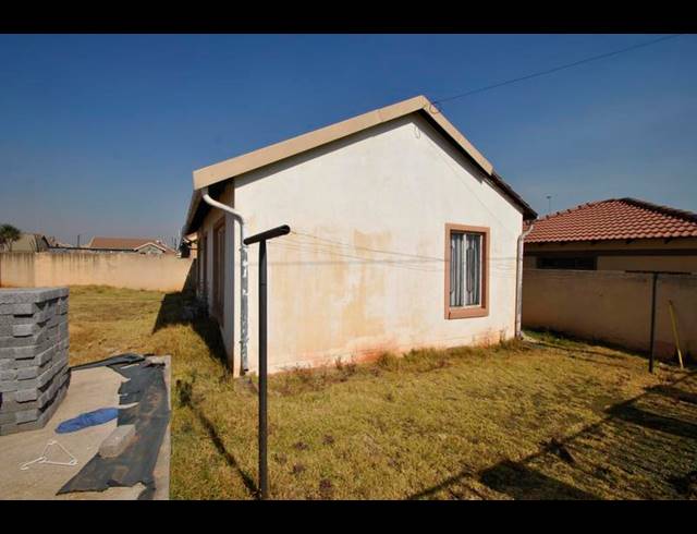 3 BEDROOM HOUSE FOR SALE IN DAWN PARK
